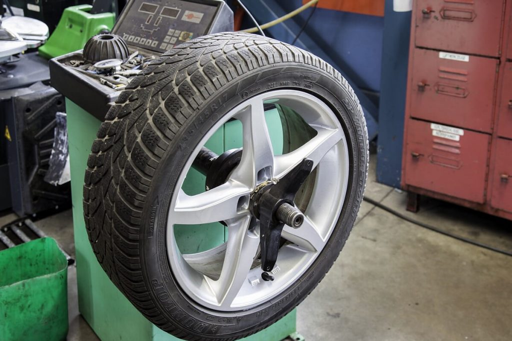 ¿Qué son los neumáticos del coche?