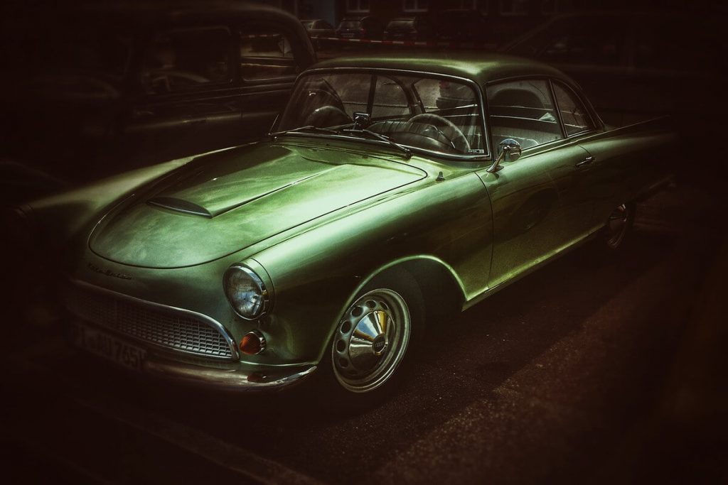 Cómo saber si tiene un coche cargas o deudas pendientes 