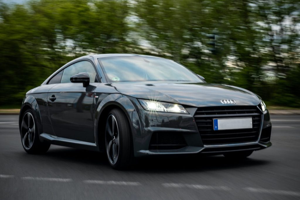 ¿Dónde acudir a solicitar los datos sobre cargas o deudas pendientes de un coche?