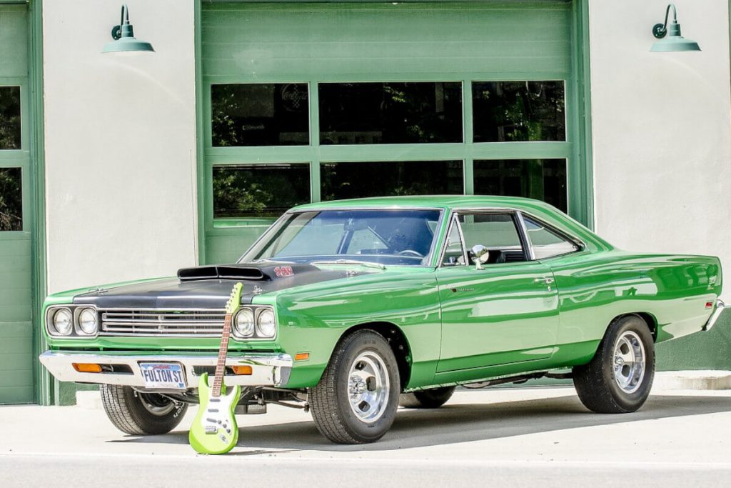 ¿Puedo saber el precio de venta de un coche?